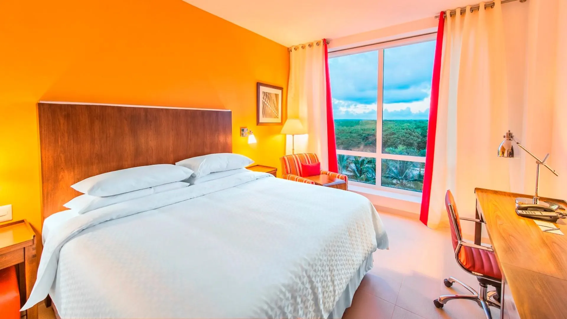 Four Points By Sheraton Punta Cana Hotel